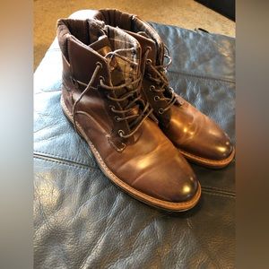 Robert David leather side zip boots